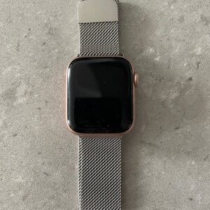 Apple watch 4